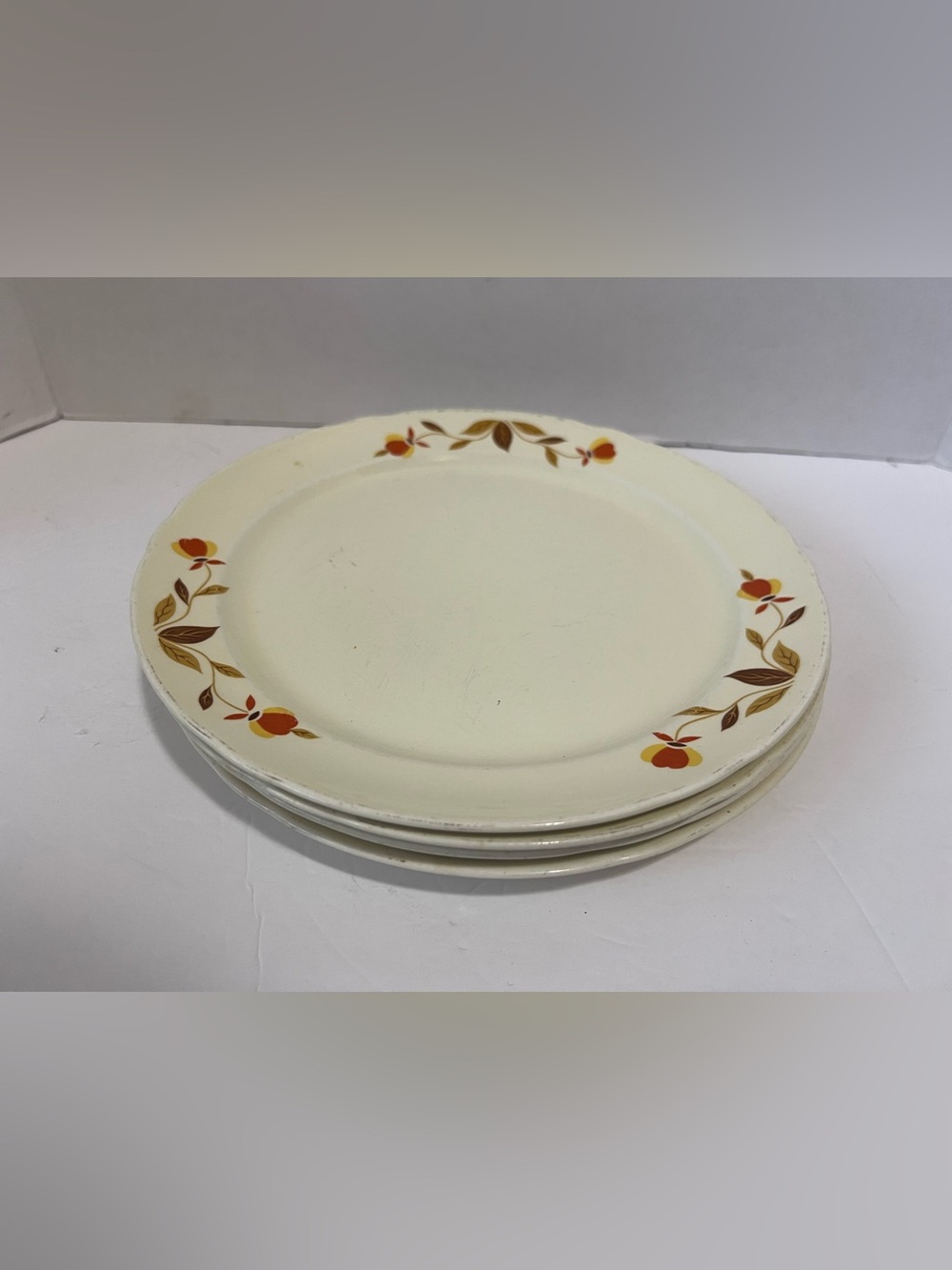 Vintage Hall China dinner plates set of 4